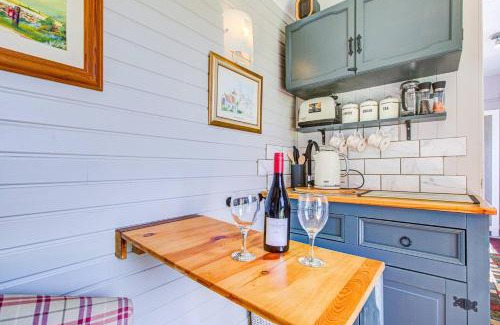 Upper Beeding Apartment | Charming Self Contained Garden Studio Upperbeeding