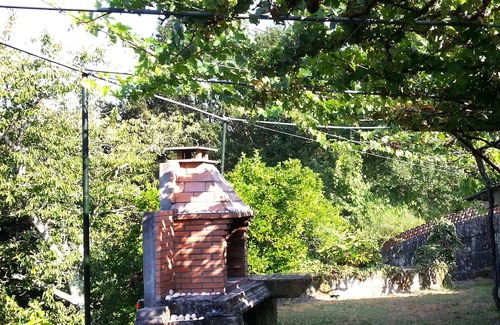 Soutomaior Cottage | Charming stone cottage in beautiful country estate close to the river.