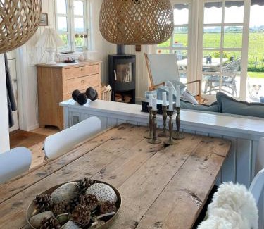 Mesinge House | Charming Summer House Near Dalbybugten