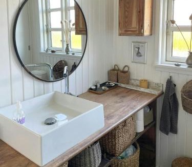 Mesinge House | Charming Summer House Near Dalbybugten