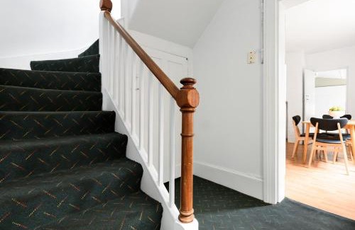 Launceston CBD Apartment | Charming Townhouse Steps Away from Shops