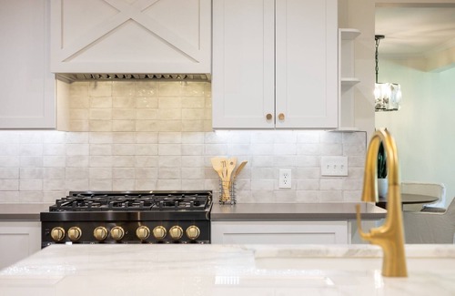 Crieve Hall House | Charming updated Mid-century beauty 15 min. between both Nashville & Brentwood