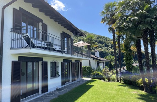 San Nazzaro House | Charming vacation home with garden and lake view in beautiful Ticino!