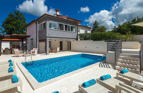 Buici Villa | Charming villa with pool near Porec