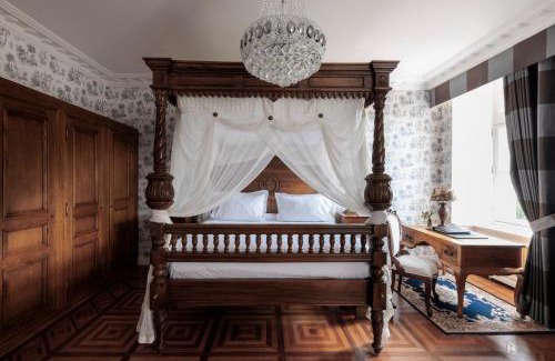 Chambretaud Hotel | Chateau Du Boisniard