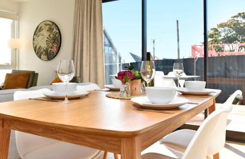 Addington House | Chatham Street - Christchurch Holiday Homes