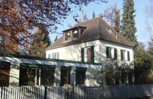 Nymphenburg Apartment | Cheerful, bright 2-room apartment in the quiet district of Nymphenburg