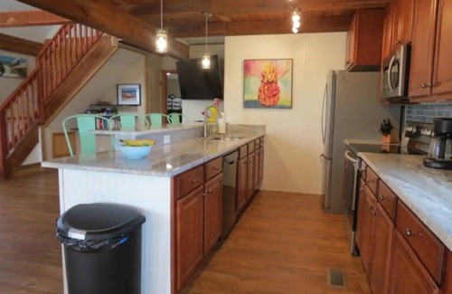 Avon Cottage | Cheerful, Semi Oceanfront, pet friendly, w/pool