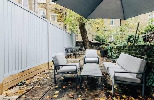 Earl's Court Apartment | Chelsea - 2bed Apartment - Sleeps 4 - Pet Friendly