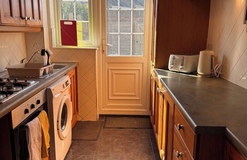 Strood House | Chester House, 3 bedrooms ample living-space