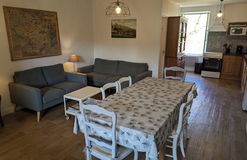 Burnand House | Chez Max et Juliette - Traditional Stone house in historic Burgundy village