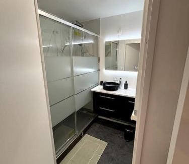 Poissy Apartment | Chez Titi