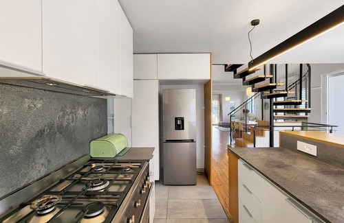 Cape Town City Centre House | Chic City Home with Table Mountain Views