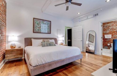 Central Business District House | Chic Condo Near French Quarter Stay