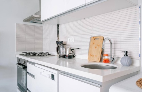 Moda Apartment | Chic Flat w Balcony 5 min to Moda Coast in Kadikoy