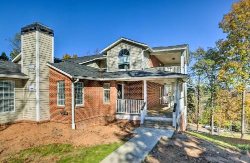 Meadowbrook Apartment | Chic Meadowbrook Condo about 12 Mi to Birmingham!