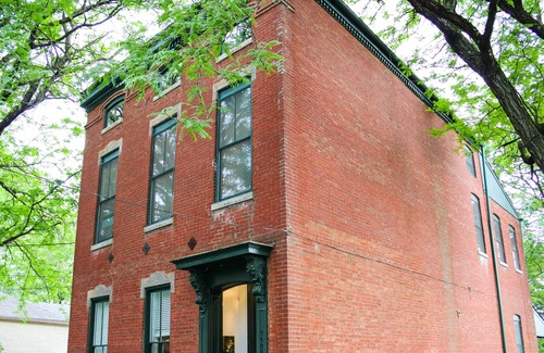 Butchertown Apartment | Chic Rustic Loft minutes from Downtown! Short walk to Lynn Stadium and Breweries