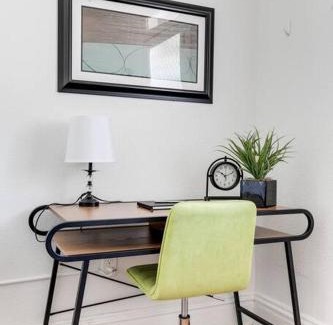 Church Hill Apartment | Chic Urban Couples Retreat: Perfect Getaway 'n RVA