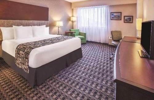 Monterrey Hotel | CHN Hotel Monterrey Norte, Trademark Collection by Wyndham