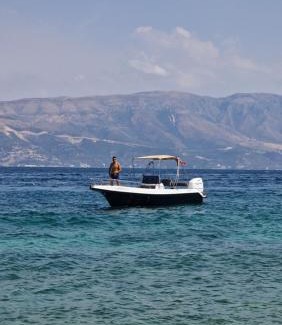 Vlore Boat Rental | Chosen Boat Trip by T