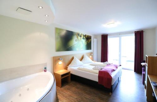 Bernkastel-Kues Hotel | Christiana's Wein & Art Hotel