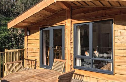 Wembury Resort | Churchwood Valley