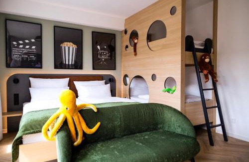 Innenstadt-West Hotel | Cinema City Hotel Europaplatz Karlsruhe - Brand New Boutique Hotel 2025 -
