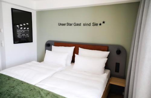 Innenstadt-West Hotel | Cinema City Hotel Europaplatz Karlsruhe - Brand New Boutique Hotel 2025 -