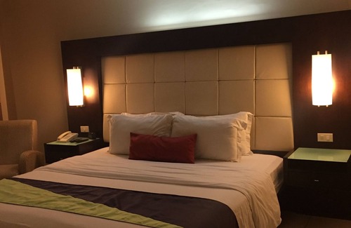 Iloilo City Proper Hotel | Circle Inn - Iloilo City Center
