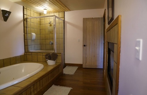 Lawrence Bed & Breakfast | Circle S Ranch