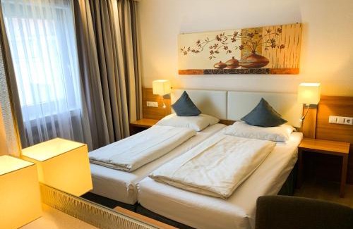 Innenstadt - Sankt Ulrich-Dom Hotel | City Hotel Ost am Kö
