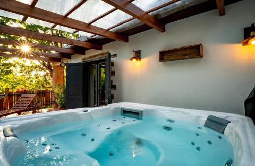 Eger Ski Chalet | Cityside Cottage