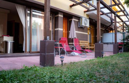 Vitosha District Apartment | Claire Apartment with Garden