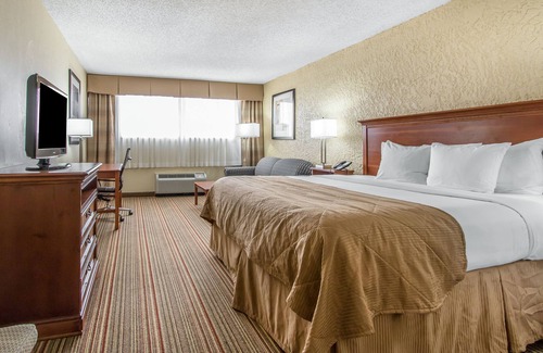 Broken Arrow Hotel | Clarion Hotel Broken Arrow - Tulsa