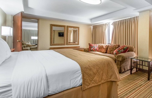 Broken Arrow Hotel | Clarion Hotel Broken Arrow - Tulsa