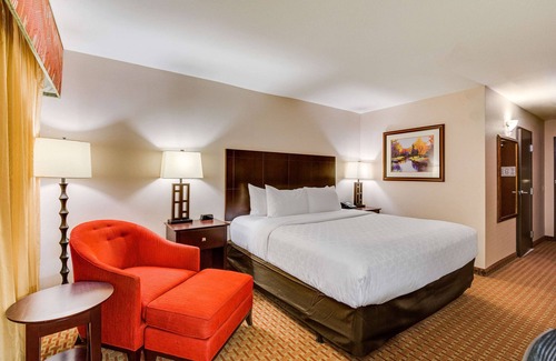 Minot Hotel | Clarion Hotel Convention Center
