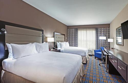 The Colony Hotel | Clarion Hotel The Colony - Plano West