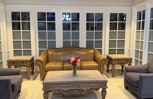 Ridgecrest Hotel | Clarion Inn Near China Lake Naval Station