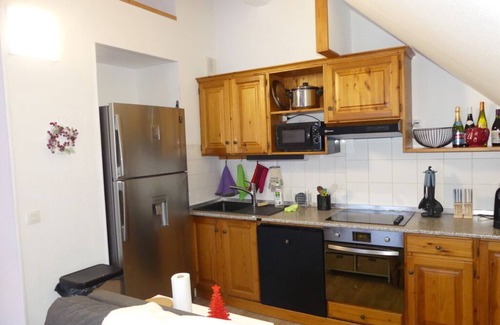 Saint-Sorlin-d'Arves Apartment | Classified 3 * very nice 96 m2 4-room apartment 150 m from the slopes and close to shops