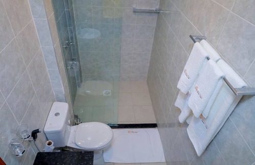Ngelani Hotel | Clayton Luxury Suite