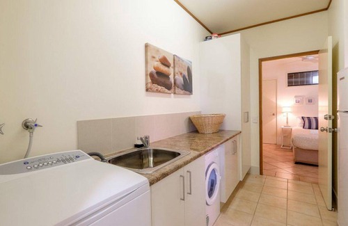 Point Lookout House | Claytons 1 | 4 bedrooms, 2 bathroom, beach front - wonderful!