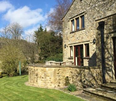 Starbotton Bed & Breakfast | Cleveliot House
