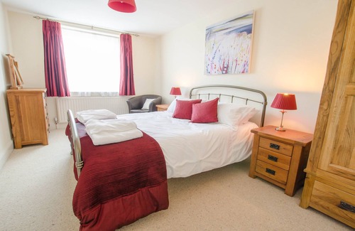 Wrafton Cottage | Cloudbreak | Hot Tub* | Log Burner, Dogs Welcome