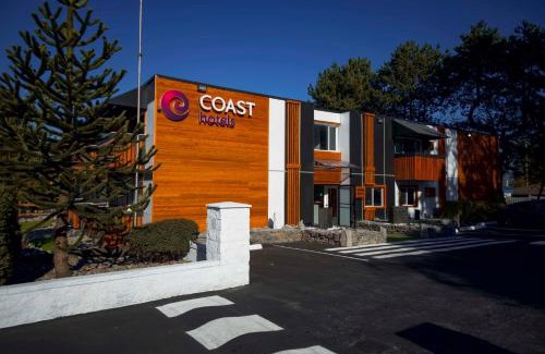 East Side Hotel | Coast Metro Vancouver Hotel