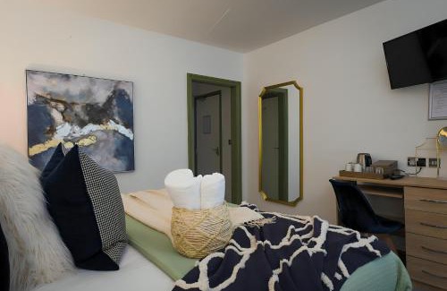 Llanelli Hotel | Coastal Park Accommodation