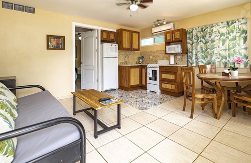 Coco Apartment | Cococabana6 newly renovated 1BR/1BA apar in downtown Coco, 5 min walk to beach.