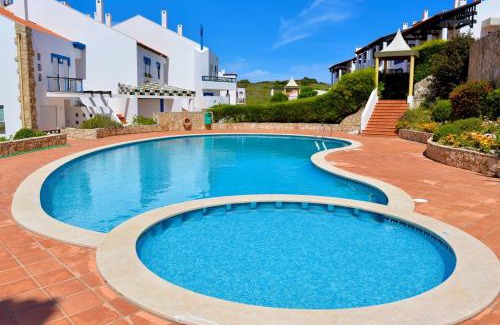 Sao Martinho do Porto Apartment | 'Collasão' - Stunning Duplex with Pool & Sea Views