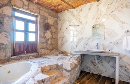 Tequila Hotel | Collection O Hotel Monte Agave