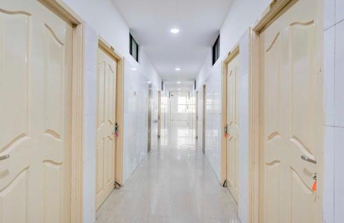 Ponneri Hotel | Collection O Janappanchatram