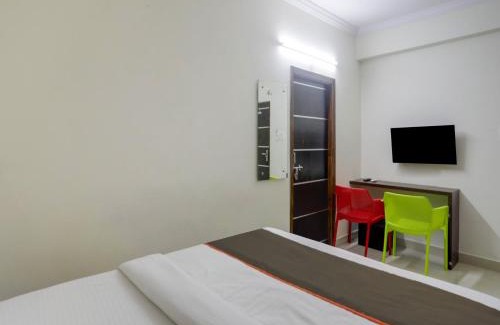 Hyderabad Hotel | Collection O SVS Grand Guest House